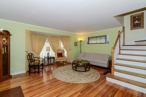 1200 S River Rd, Des Plaines, IL 60018 photo 2