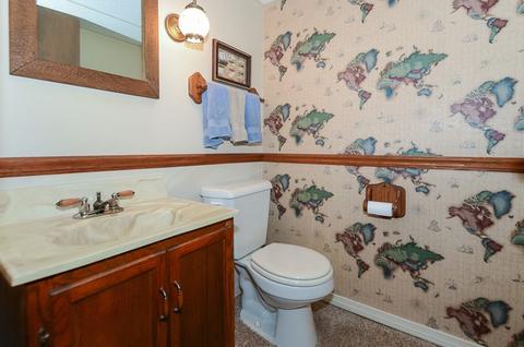 1200 S River Rd, Des Plaines, IL 60018 photo 13