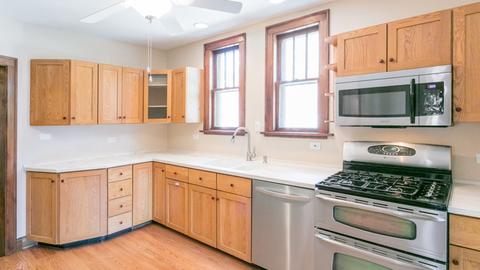 330 E May St, Elmhurst, IL 60126 photo 9