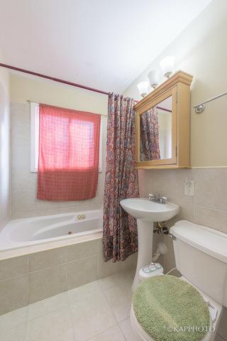 496 Isa Dr, Wheeling, IL 60090 photo 21
