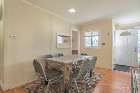 496 Isa Dr, Wheeling, IL 60090 photo 9