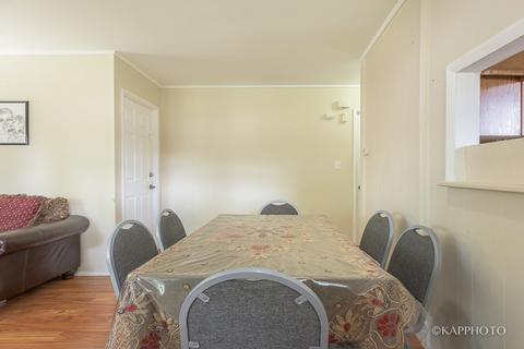 496 Isa Dr, Wheeling, IL 60090 photo 8