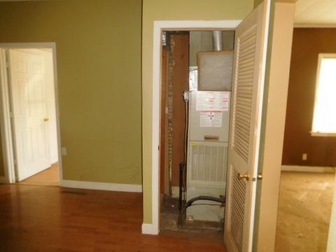 148 W Wing St, Bement, IL 61813 photo 12