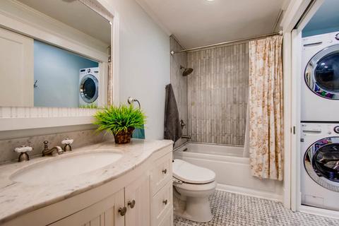 1504 W Juneway Ter, Chicago, IL 60626 photo 17