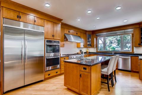 1504 W Juneway Ter, Chicago, IL 60626 photo 8