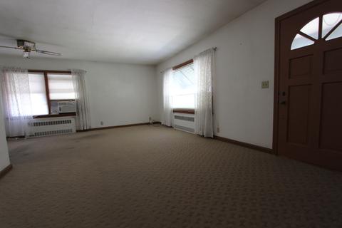 63 S Mclean Blvd, Elgin, IL 60123 photo 5