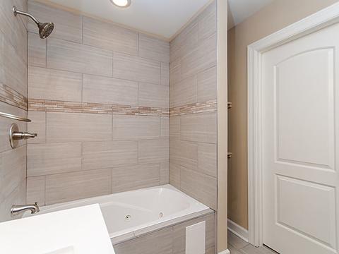 1701 E 83rd Pl, Chicago, IL 60617 photo 7