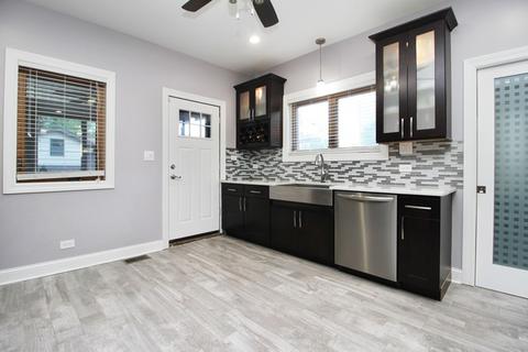 2012 W 110th St, Chicago, IL 60643 photo 8