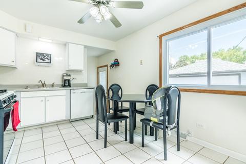 126 E Armitage Ave, Addison, IL 60101 photo 4