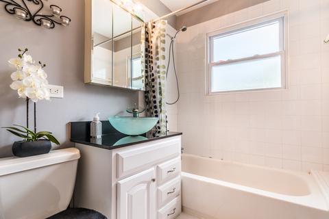 126 E Armitage Ave, Addison, IL 60101 photo 7