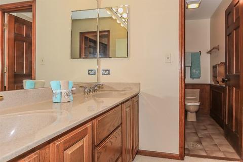 3957 Bordeaux Dr, Hoffman Estates, IL 60192 photo 19