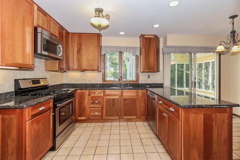 3957 Bordeaux Dr, Hoffman Estates, IL 60192 photo 7