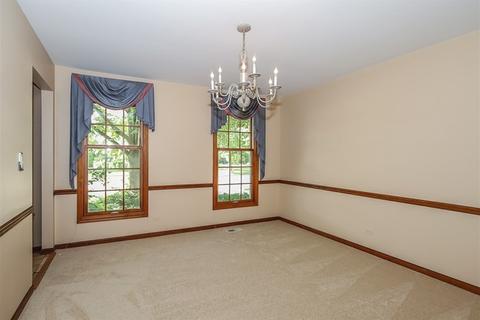 3957 Bordeaux Dr, Hoffman Estates, IL 60192 photo 6