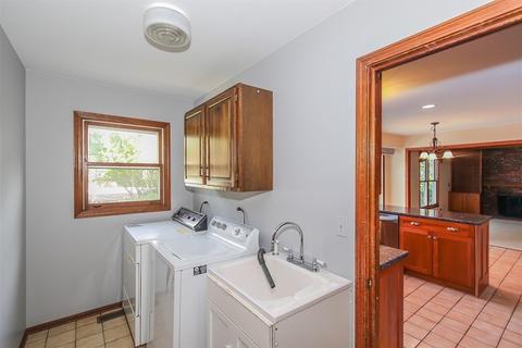 3957 Bordeaux Dr, Hoffman Estates, IL 60192 photo 14