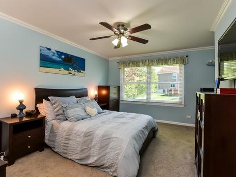 1057 Shady Tree Ln, Wheeling, IL 60090 photo 16