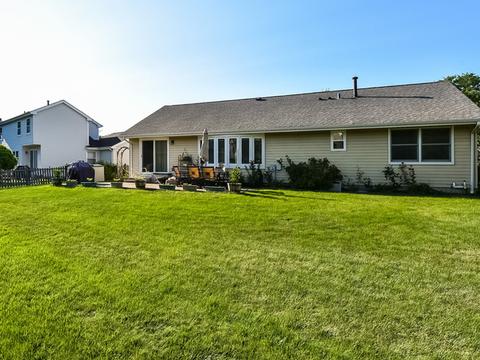 1057 Shady Tree Ln, Wheeling, IL 60090 photo 32