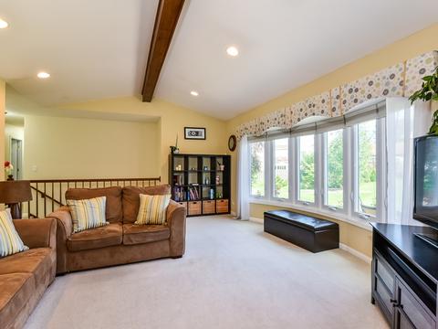 1057 Shady Tree Ln, Wheeling, IL 60090 photo 5