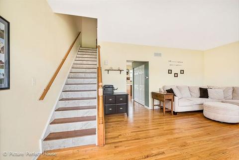 7128 Waterman Ct, Plainfield, IL 60586 photo 4