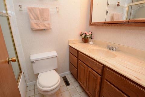 520 Kingston Blvd, Mchenry, IL 60050 photo 13