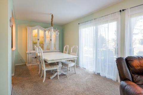 2060 Shepard Rd, Hoffman Estates, IL 60169 photo 8