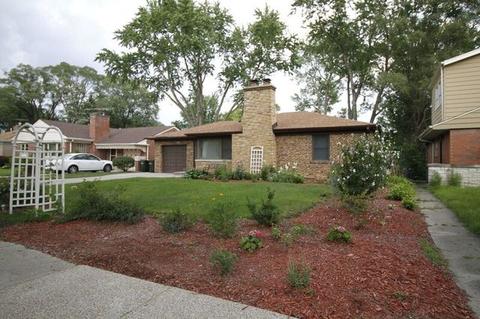 311 Desplaines Ave, Riverside, IL 60546 photo 4