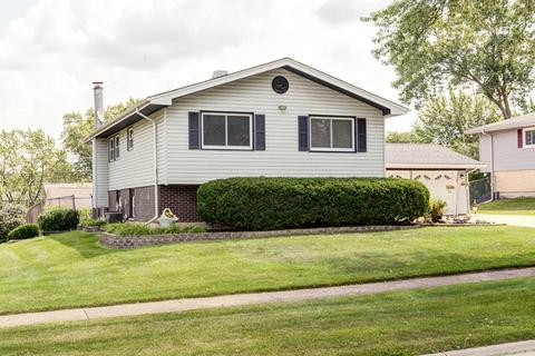 1499 Dennison Rd, Hoffman Estates, IL 60169 photo 2