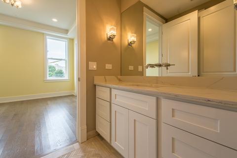 928 E 42nd Pl, Chicago, IL 60653 photo 14