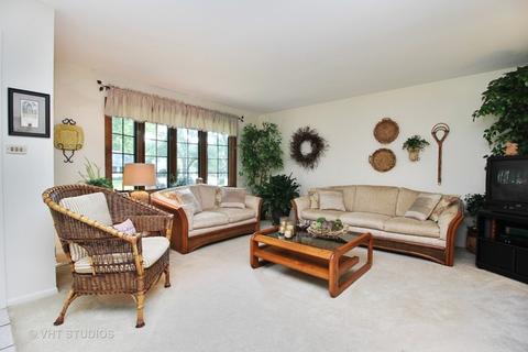 35 Strasma South Dr, Kankakee, IL 60901 photo 2