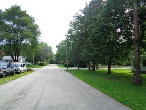 107 E Jones St, Plano, IL 60545 photo 2