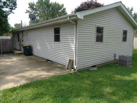 107 E Jones St, Plano, IL 60545 photo 14