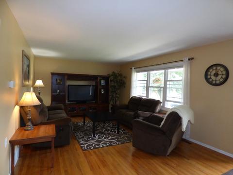4411 Ashley Dr, Mchenry, IL 60050 photo 3