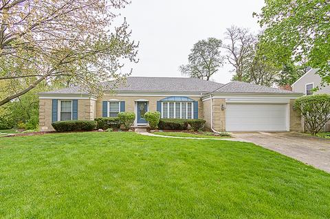 127 Stuarton Dr, Wheaton, IL 60189 photo 1