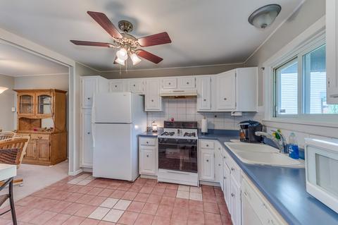 162 Thackeray Dr, Bolingbrook, IL 60440 photo 5