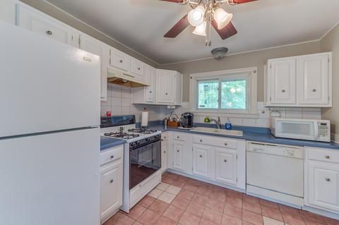 162 Thackeray Dr, Bolingbrook, IL 60440 photo 6