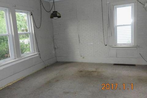 121 E Crawford St, Peotone, IL 60468 photo 8