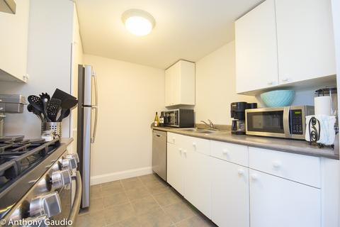 228 E Bailey Rd #M, Naperville, IL 60565 photo 10