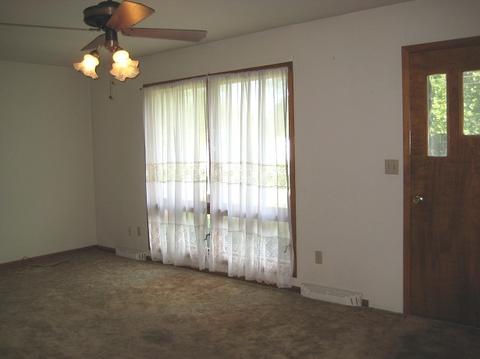 601 E Blaine St, Harvard, IL 60033 photo 5