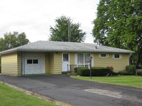 601 E Blaine St, Harvard, IL 60033 photo 1