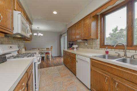 18 Shell Ct, Oswego, IL 60543 photo 6