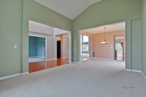 5759 River Birch Dr, Hoffman Estates, IL 60192 photo 4