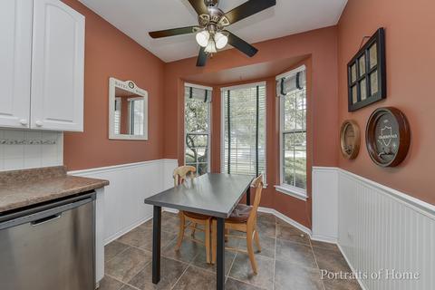 2158 Rossiter Pkwy, Plainfield, IL 60586 photo 4