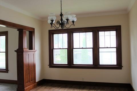 529 E Main St, Morrison, IL 61270 photo 9
