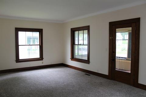 529 E Main St, Morrison, IL 61270 photo 2