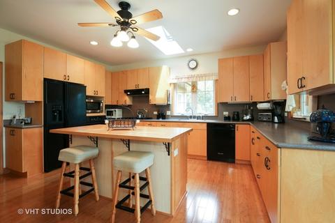 323 Sharon Dr, Sleepy Hollow, IL 60118 photo 6
