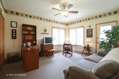 323 Sharon Dr, Sleepy Hollow, IL 60118 photo 9