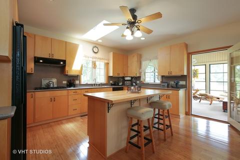 323 Sharon Dr, Sleepy Hollow, IL 60118 photo 5