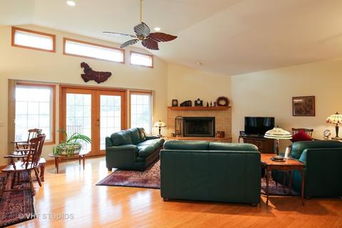 323 Sharon Dr, Sleepy Hollow, IL 60118 photo 4