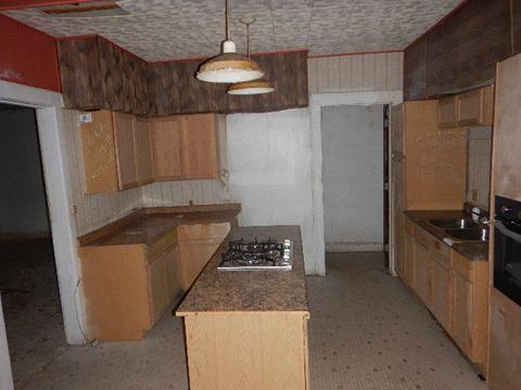 320 S Richards St, Joliet, IL 60433 photo 8
