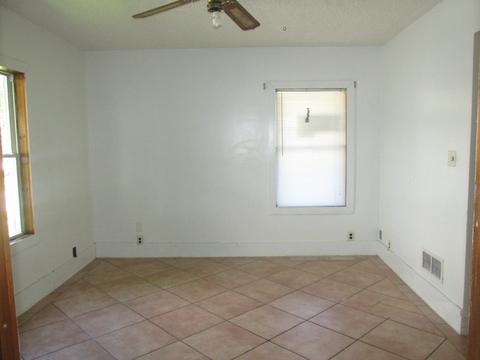 367 S Roosevelt Ave, Kankakee, IL 60901 photo 4