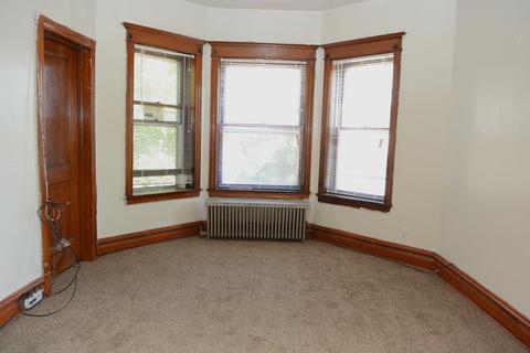 839 E 89th Pl, Chicago, IL 60619 photo 9